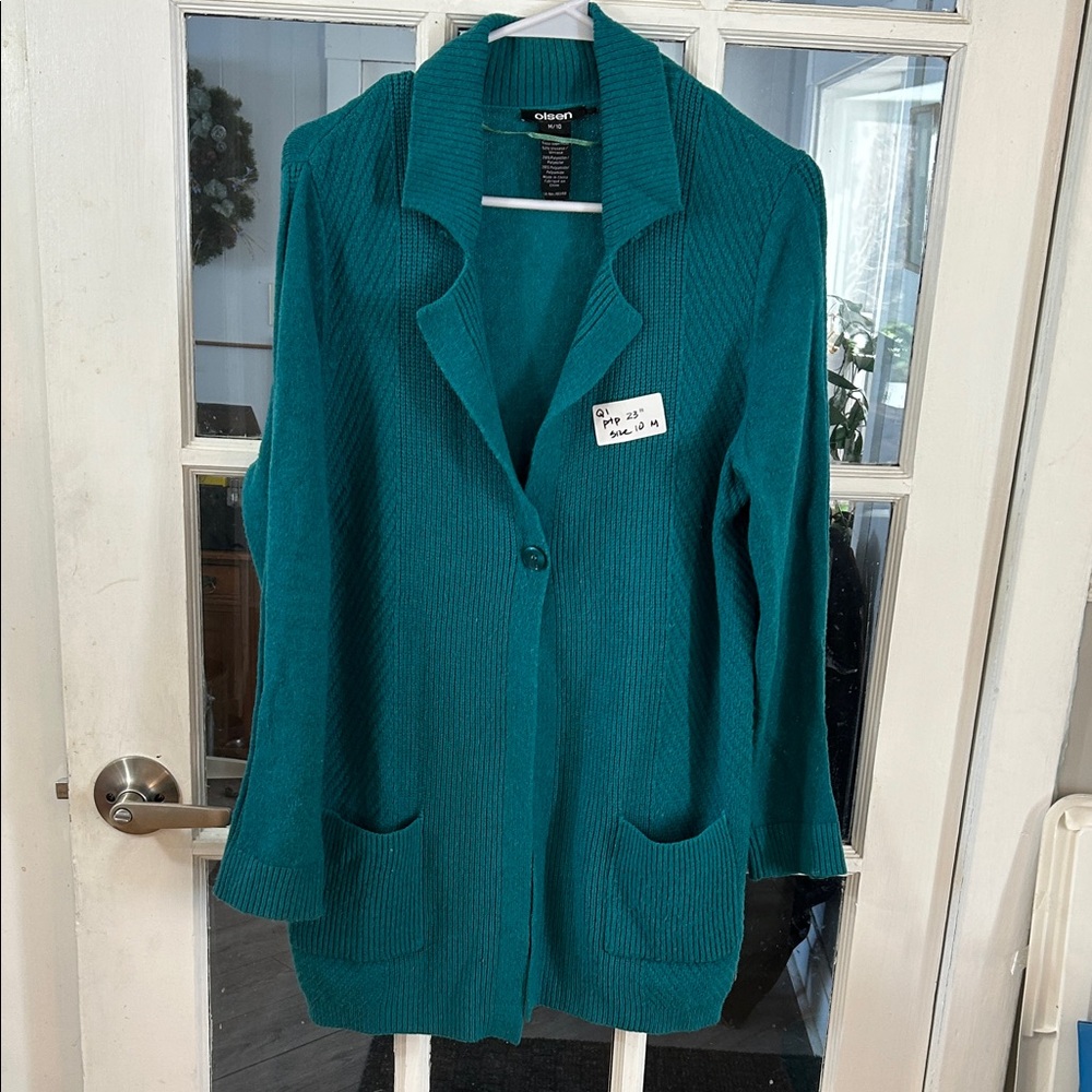 Q1.    Olsen Teal Sweater